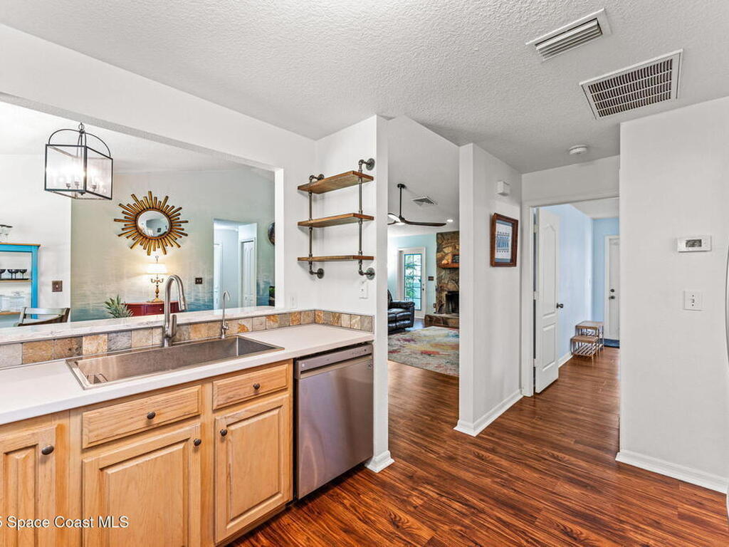 3565 Johns Road, Mims, FL 32754