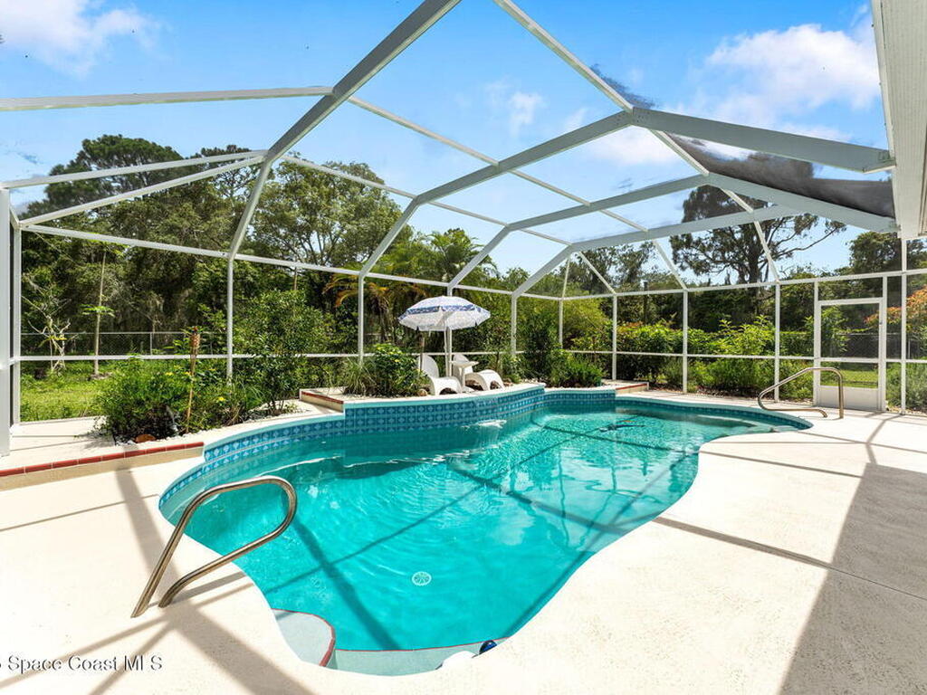 3565 Johns Road, Mims, FL 32754