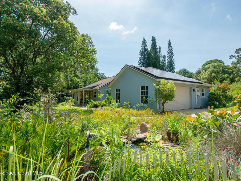 3565 Johns Road, Mims, FL 32754