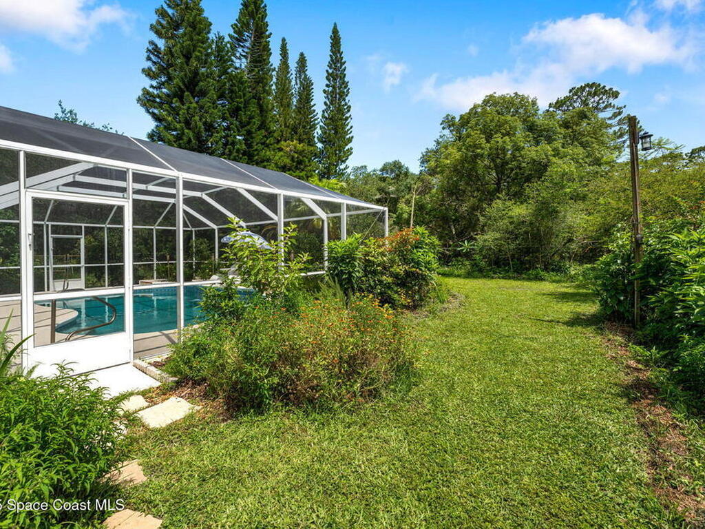 3565 Johns Road, Mims, FL 32754