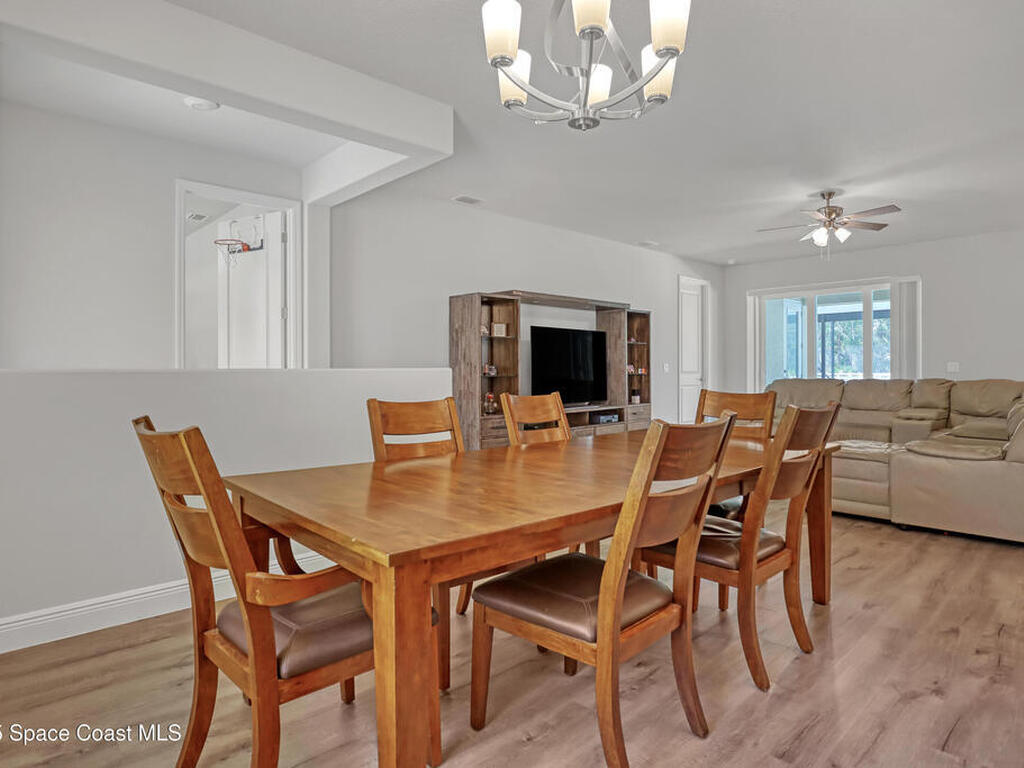 1841 Market Circle, Palm Bay, FL 32905