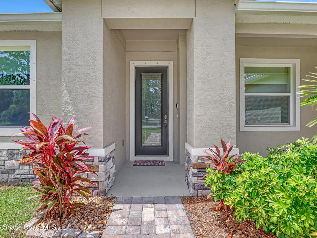 1841 Market Circle, Palm Bay, FL 32905