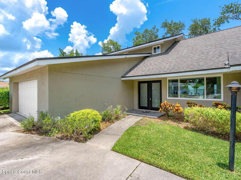 1379 Rose Court, Melbourne, FL 32935