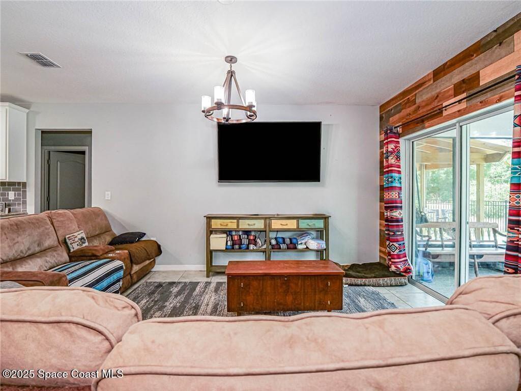 9025 106th Avenue, Vero Beach, FL 32967
