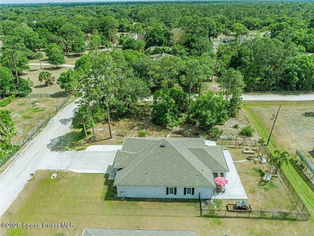 9025 106th Avenue, Vero Beach, FL 32967