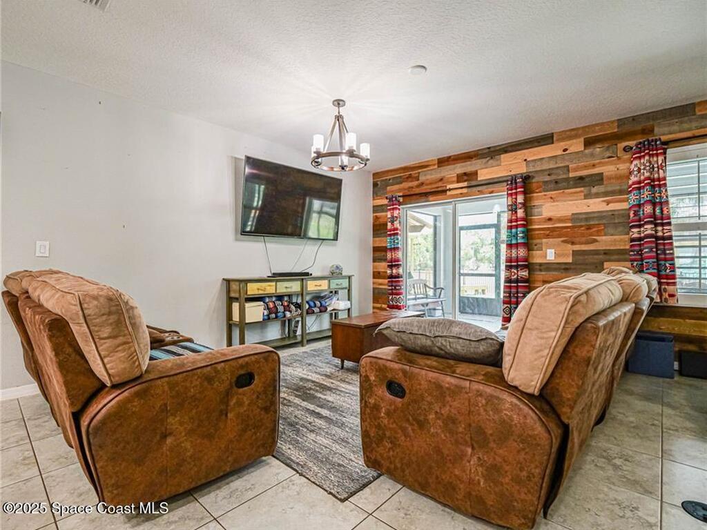9025 106th Avenue, Vero Beach, FL 32967