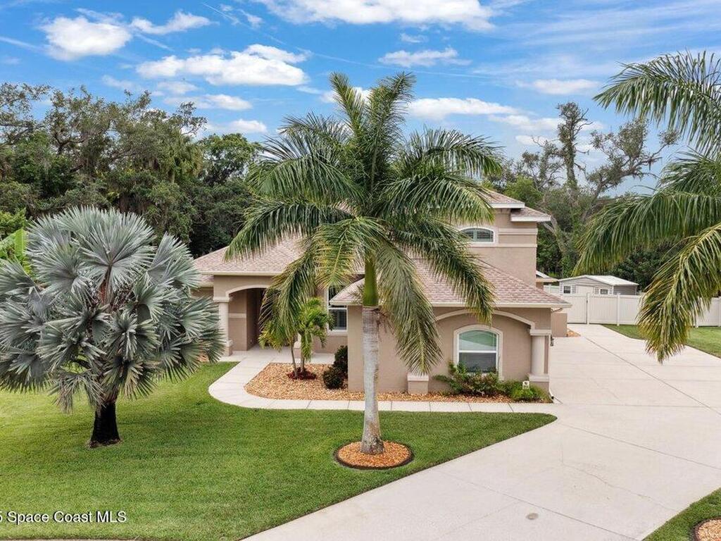 1300 Myrtle Oak Court, Palm Bay, FL 32907