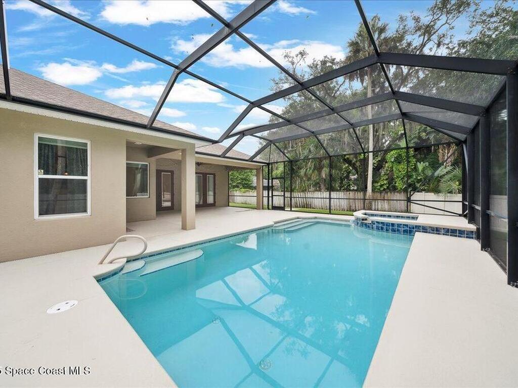 1300 Myrtle Oak Court, Palm Bay, FL 32907