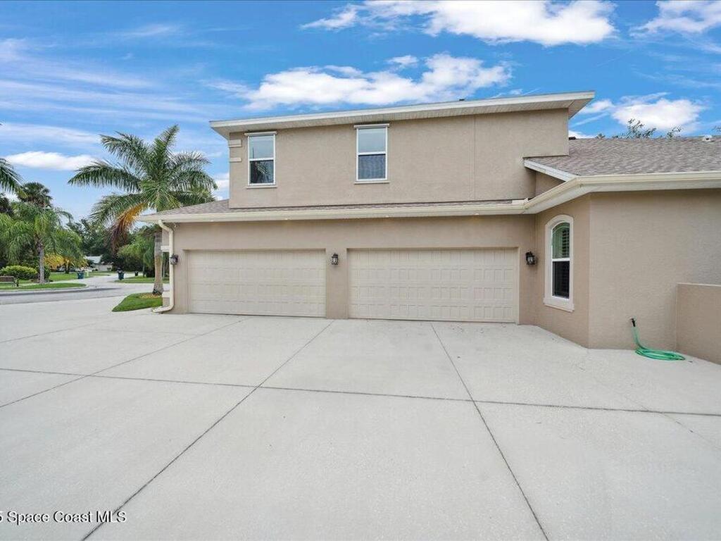 1300 Myrtle Oak Court, Palm Bay, FL 32907