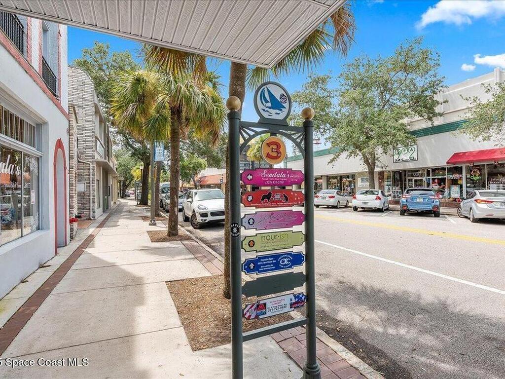 1300 Myrtle Oak Court, Palm Bay, FL 32907