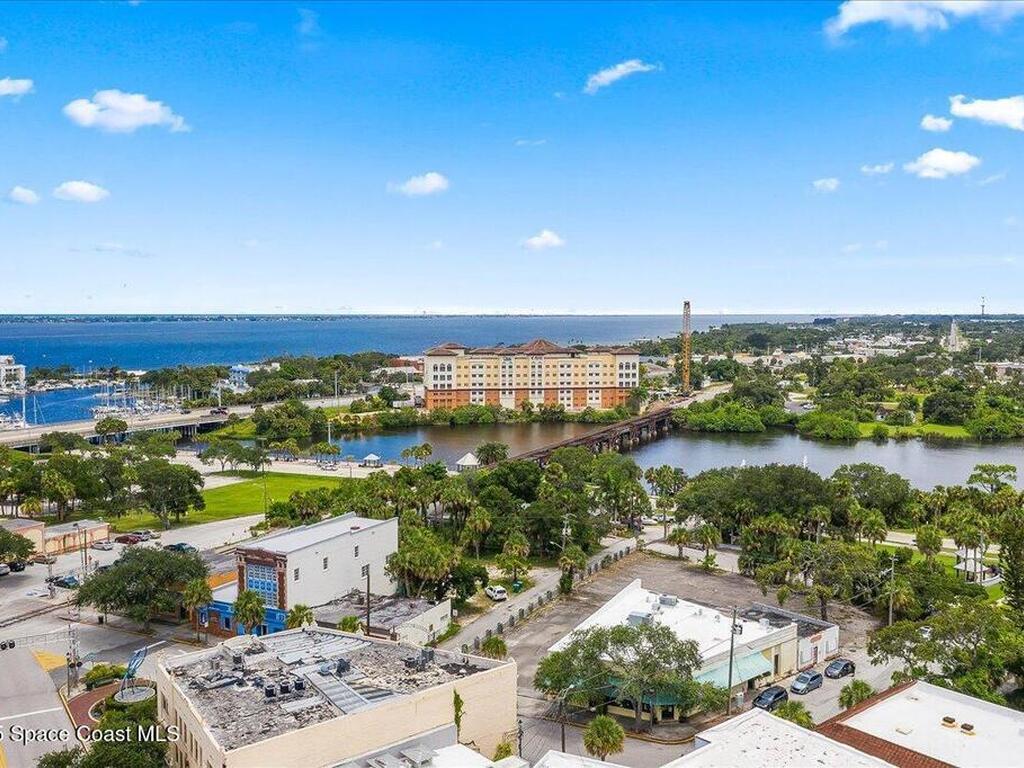 1300 Myrtle Oak Court, Palm Bay, FL 32907