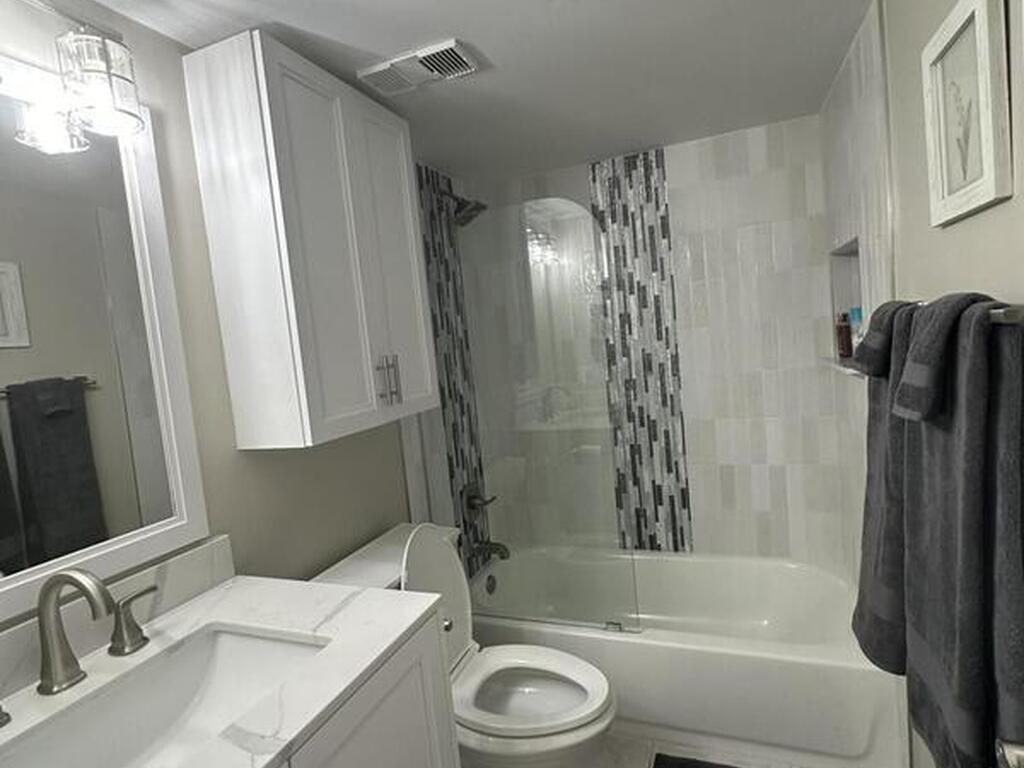 3210 N Harbor City Boulevard, Melbourne, FL 32935
