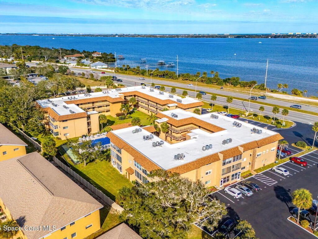3210 N Harbor City Boulevard, Melbourne, FL 32935