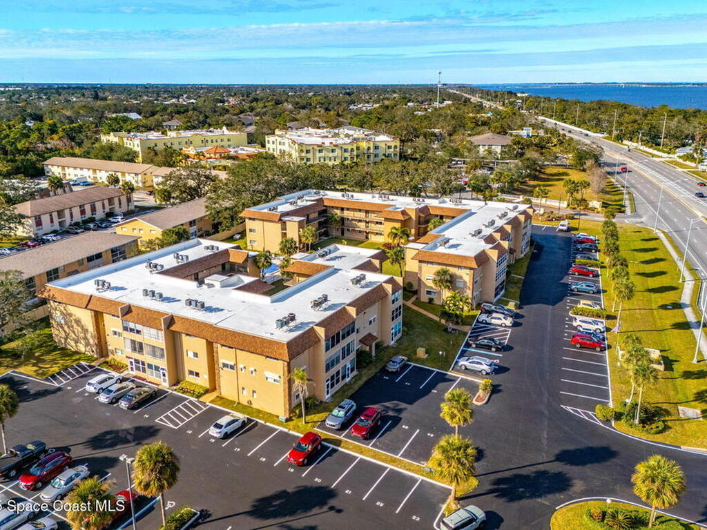 3210 N Harbor City Boulevard, Melbourne, FL 32935
