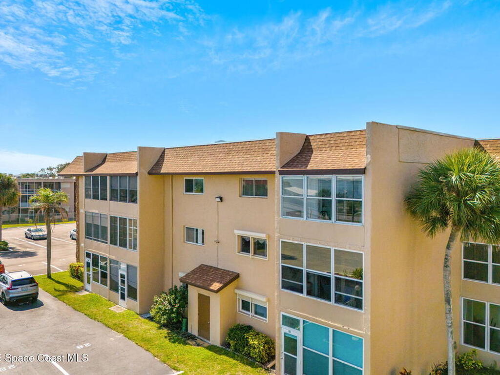 3210 N Harbor City Boulevard, Melbourne, FL 32935