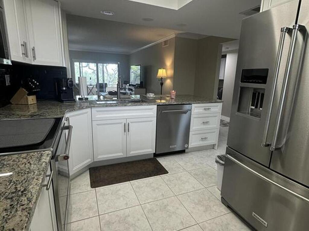 3210 N Harbor City Boulevard, Melbourne, FL 32935
