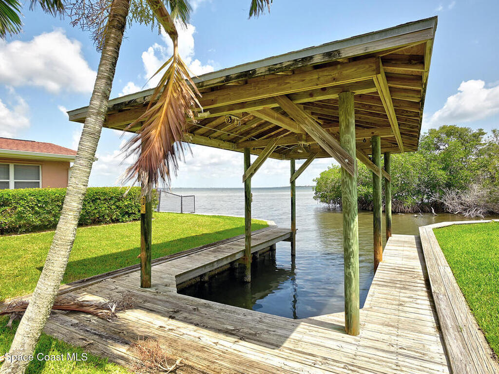 460 Spoonbill Lane, Melbourne Beach, FL 32951
