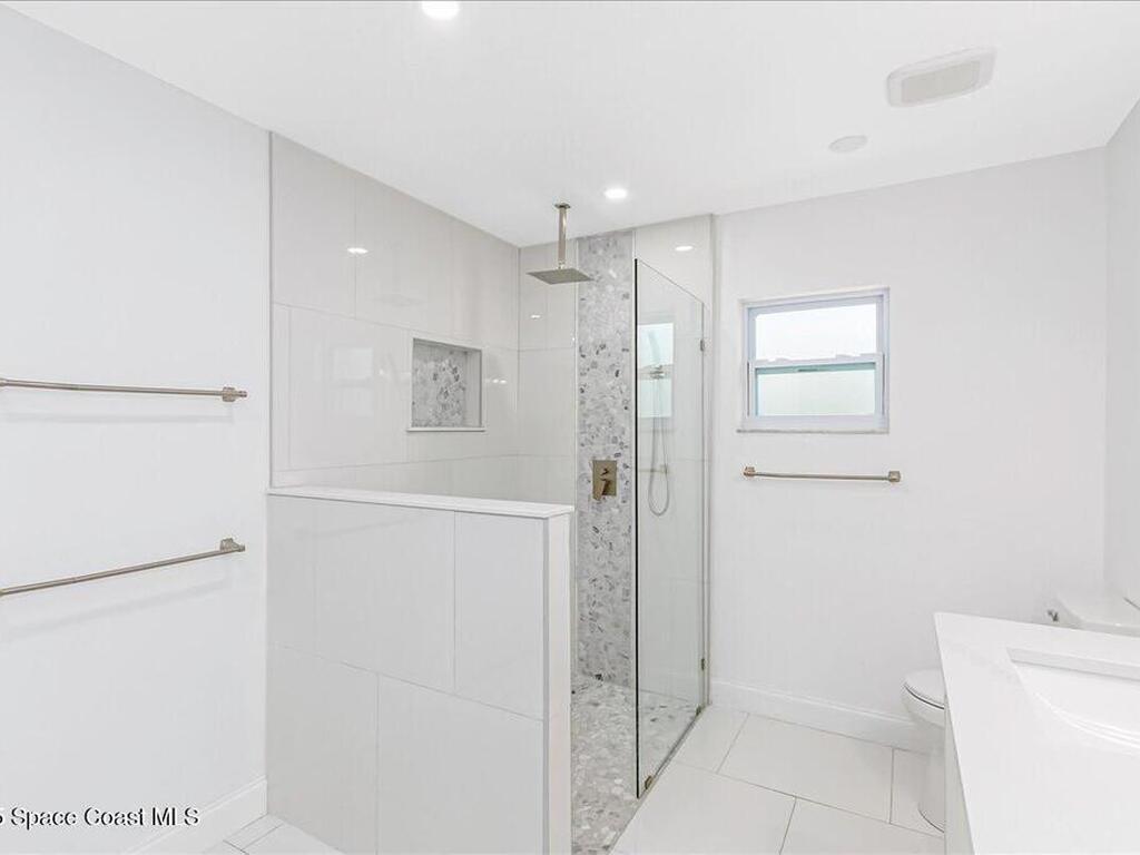 215 Wilson Avenue, Satellite Beach, FL 32937