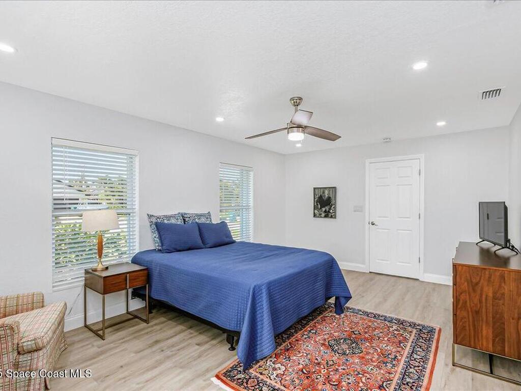 215 Wilson Avenue, Satellite Beach, FL 32937