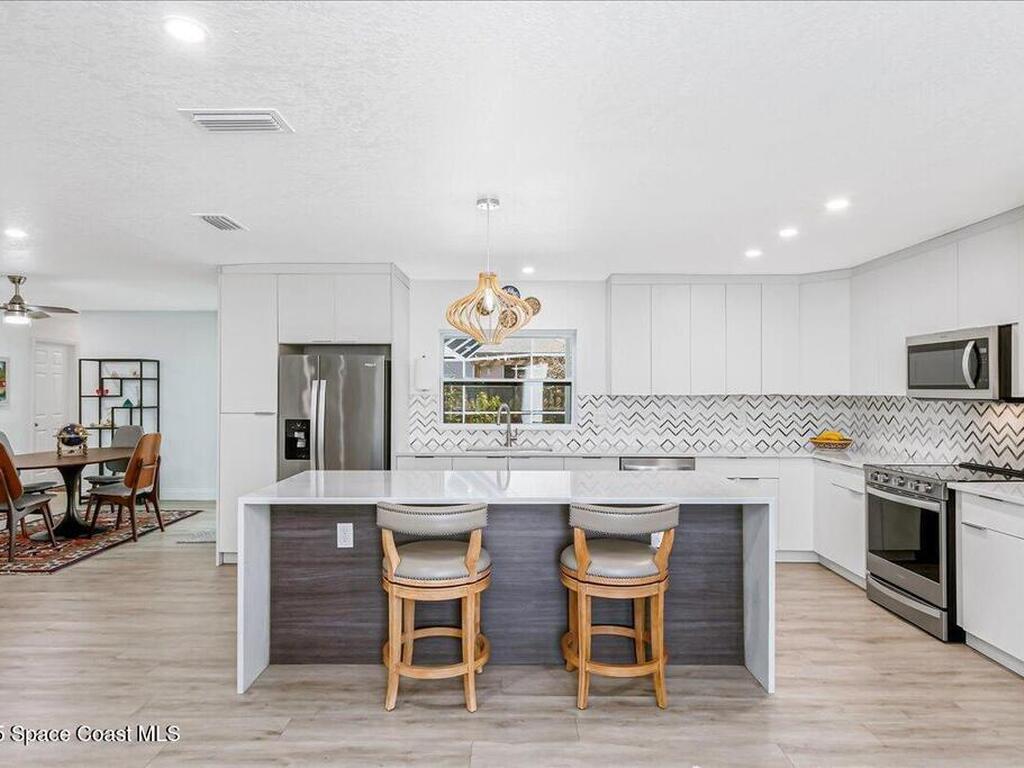 215 Wilson Avenue, Satellite Beach, FL 32937