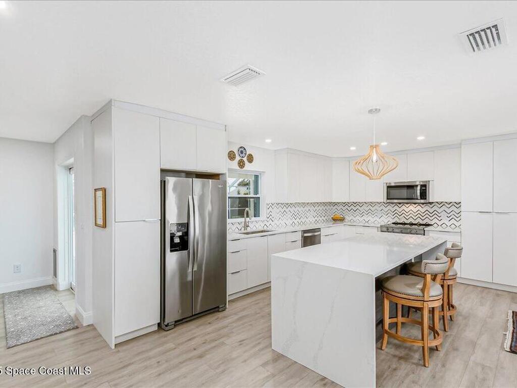 215 Wilson Avenue, Satellite Beach, FL 32937
