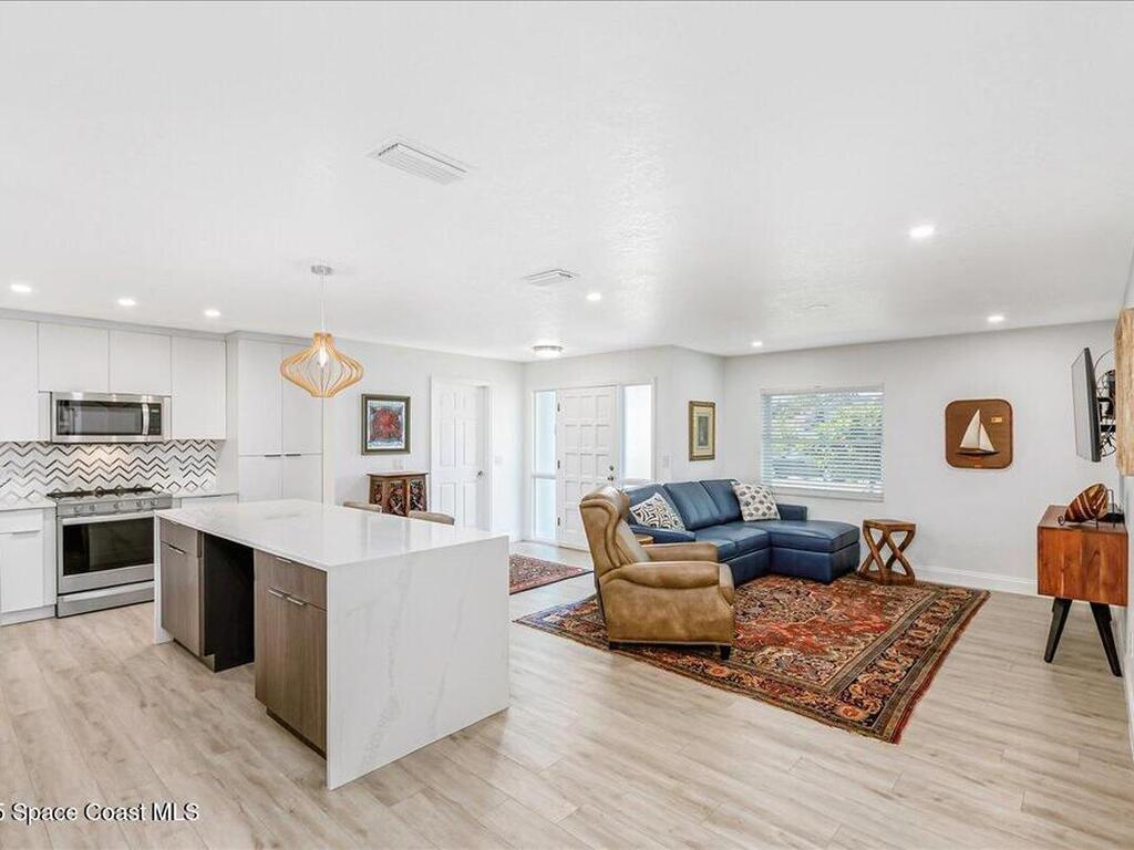 215 Wilson Avenue, Satellite Beach, FL 32937