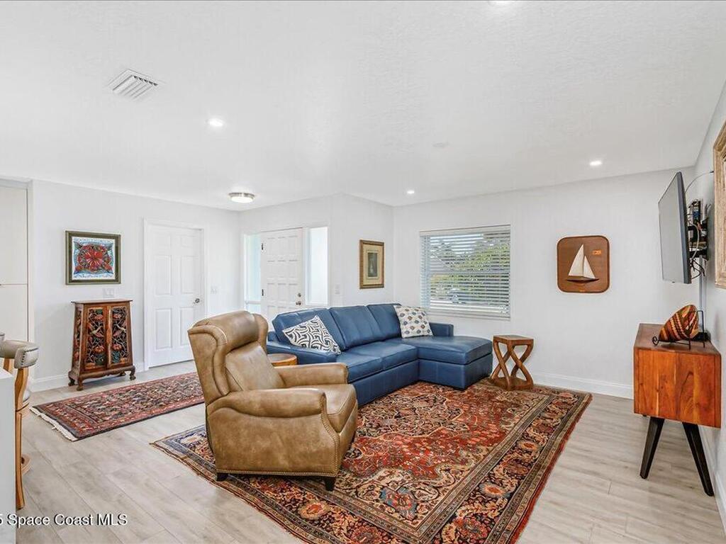 215 Wilson Avenue, Satellite Beach, FL 32937