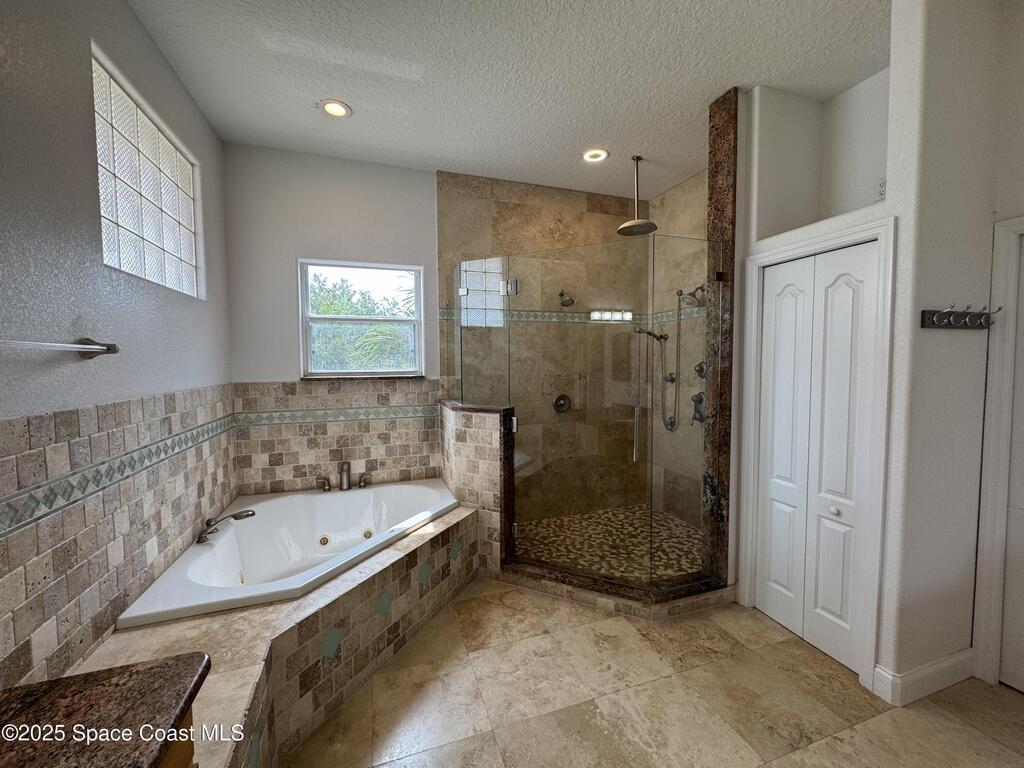 52 Riverview Lane, Cocoa Beach, FL 32931