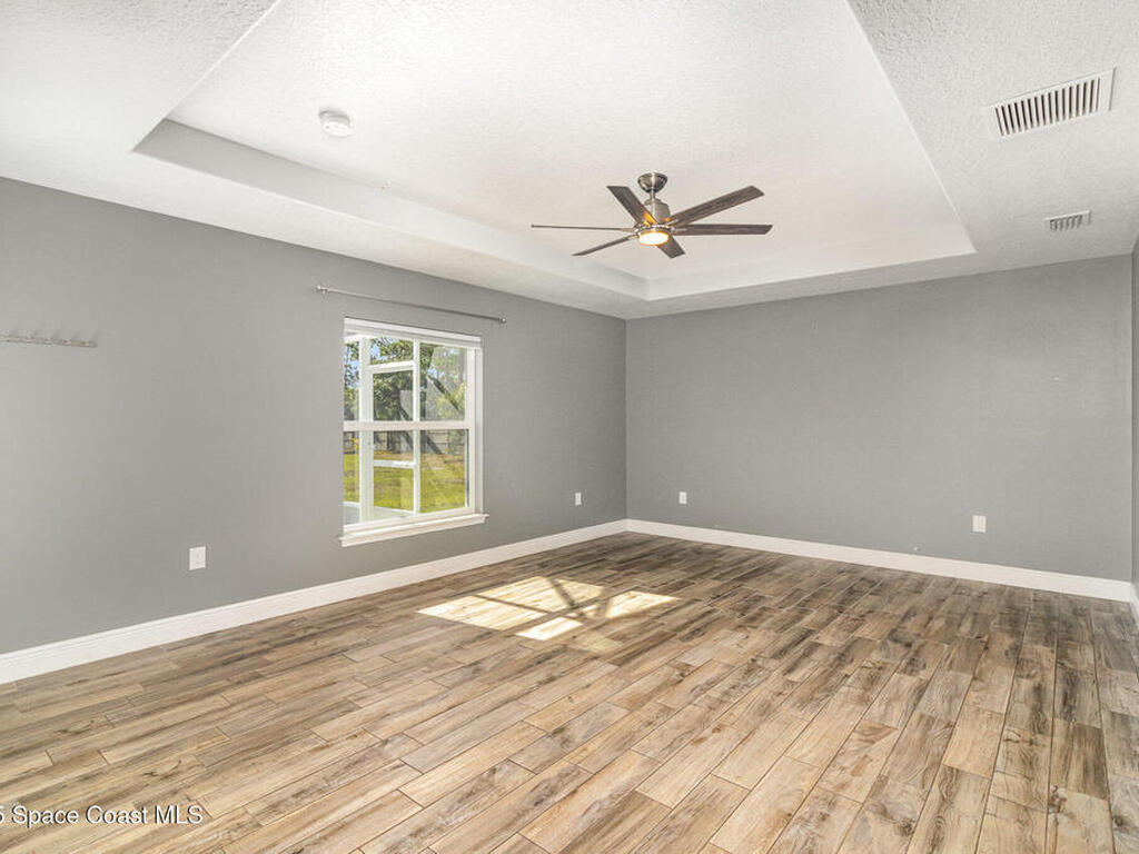 3735 Crista Jean Avenue, Grant-Valkaria, FL 32909
