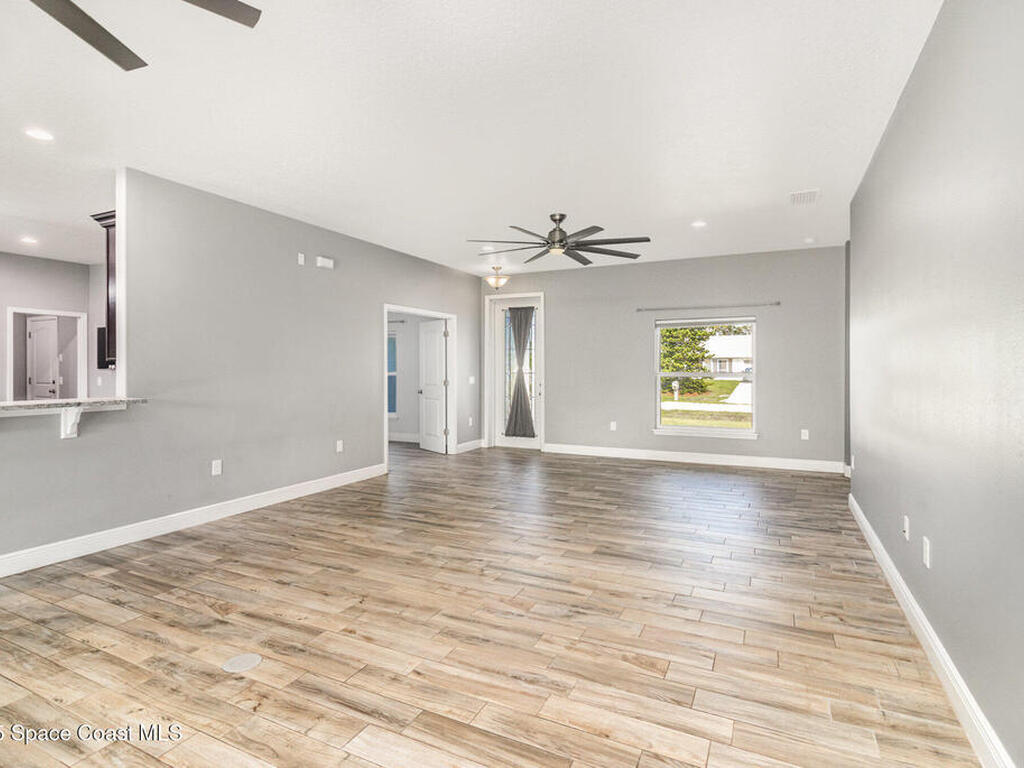 3735 Crista Jean Avenue, Grant-Valkaria, FL 32909
