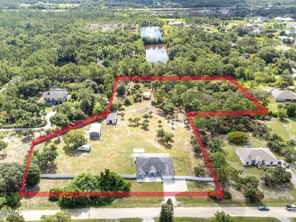 3735 Crista Jean Avenue, Grant-Valkaria, FL 32909