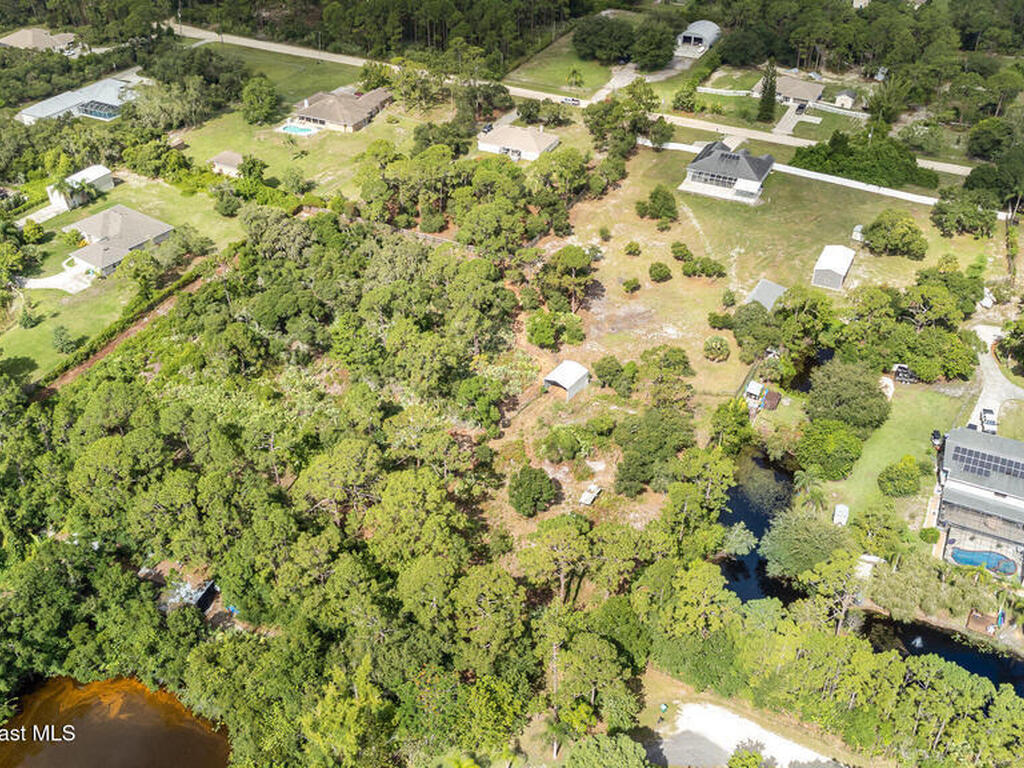 3735 Crista Jean Avenue, Grant-Valkaria, FL 32909