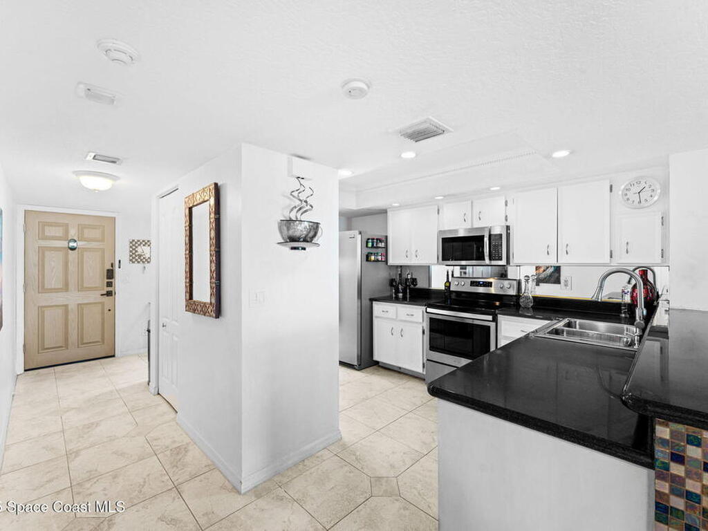 830 N Atlantic Avenue, Cocoa Beach, FL 32931