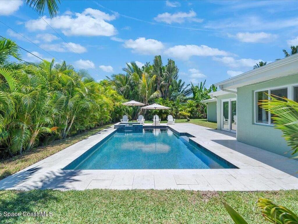212 Ormond Drive, Indialantic, FL 32903