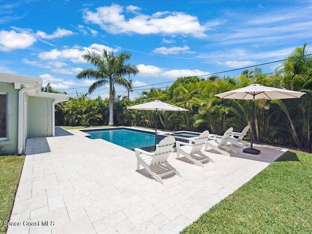 212 Ormond Drive, Indialantic, FL 32903