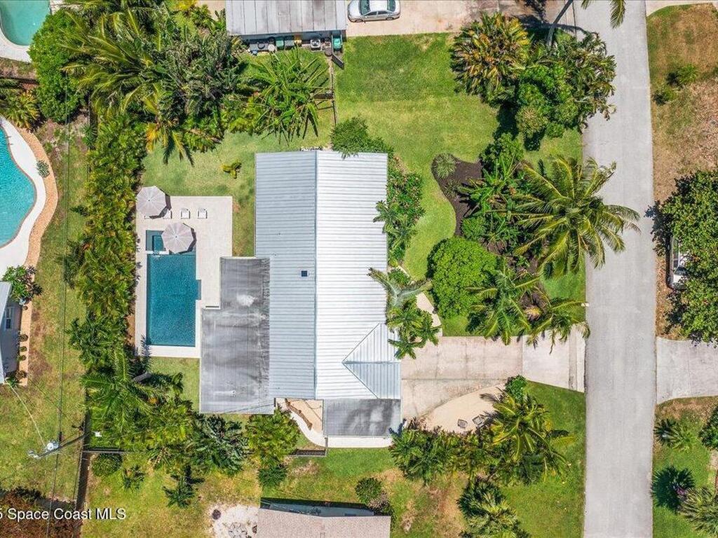 212 Ormond Drive, Indialantic, FL 32903