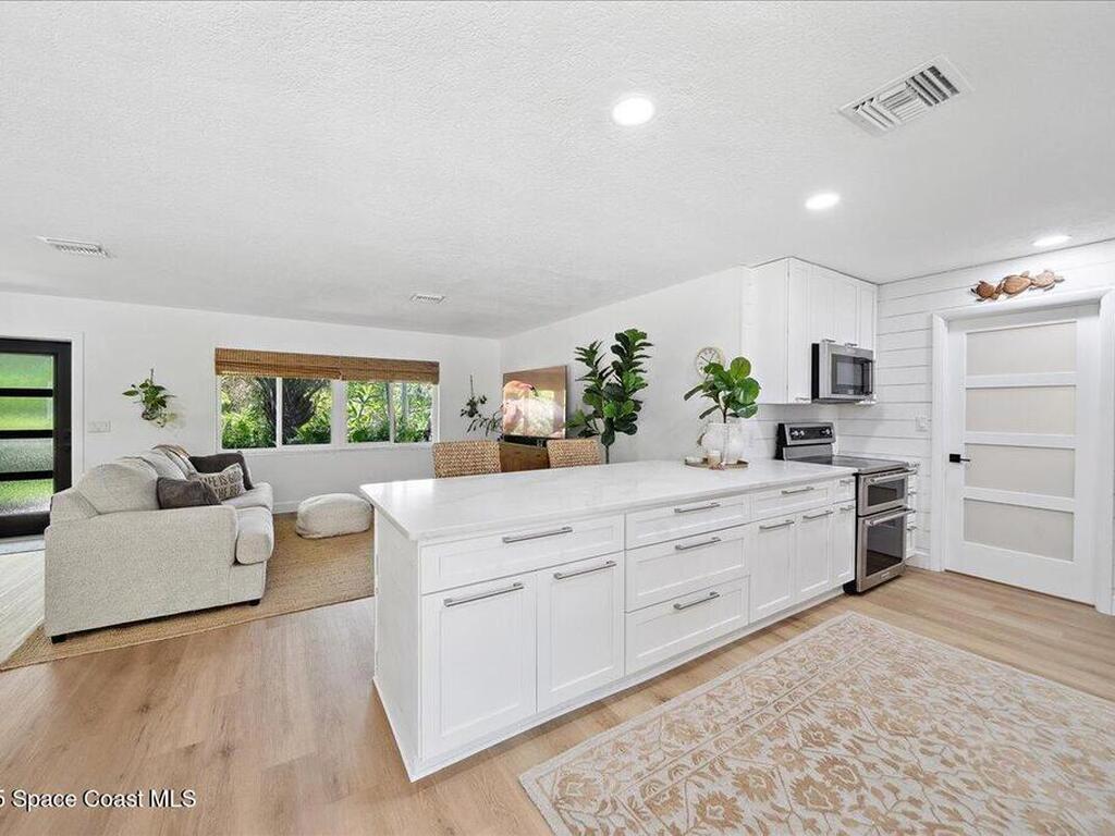 212 Ormond Drive, Indialantic, FL 32903