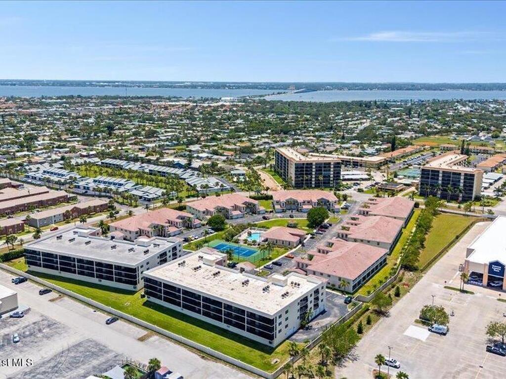 121 Lancha Circle, Indian Harbour Beach, FL 32937