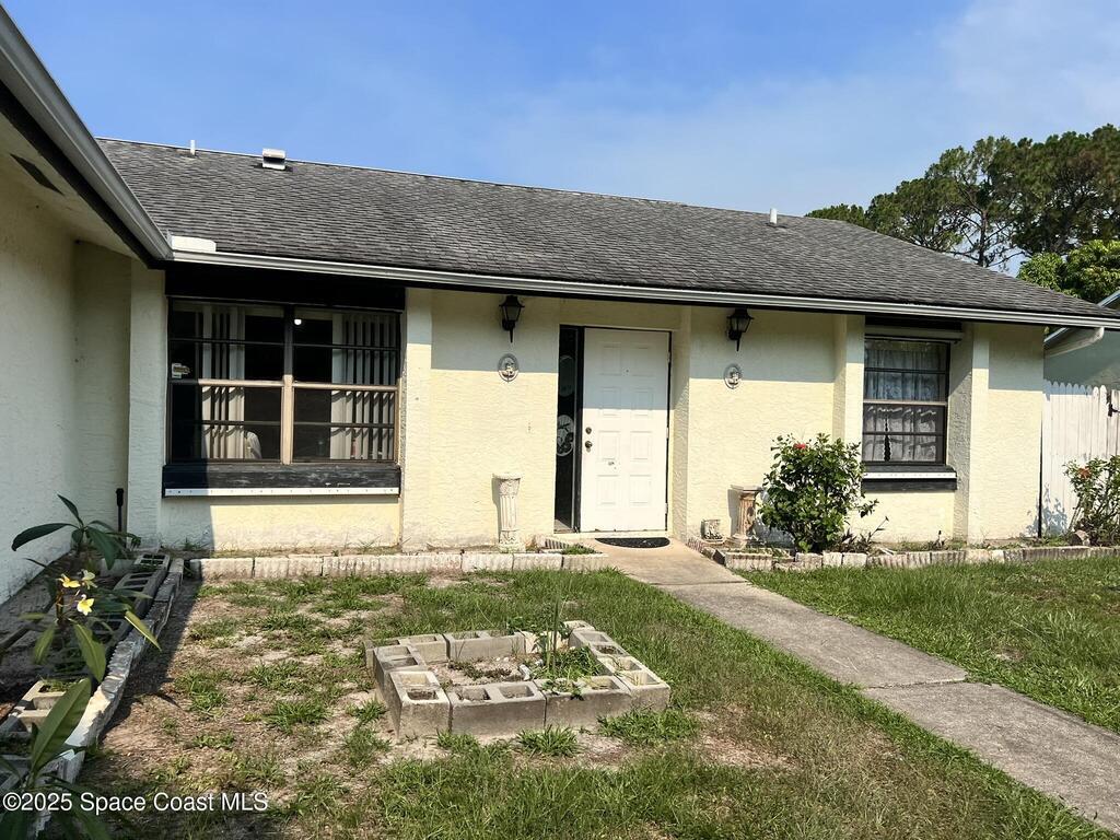 1137 Hill Avenue, Palm Bay, FL 32907