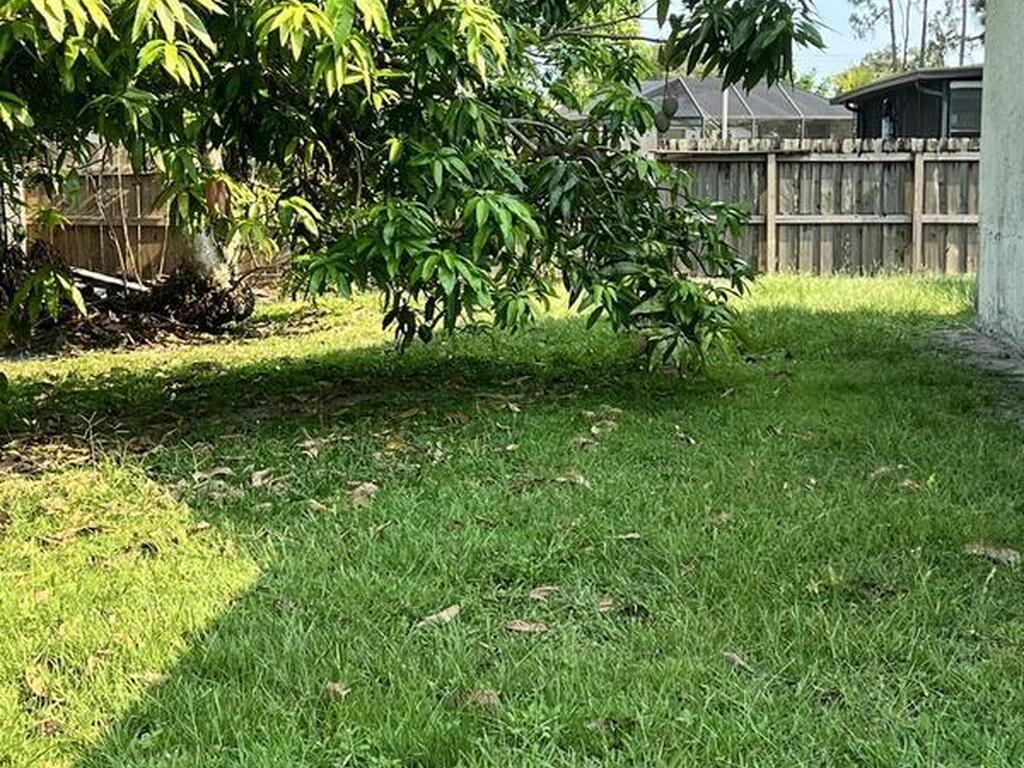 1137 Hill Avenue, Palm Bay, FL 32907