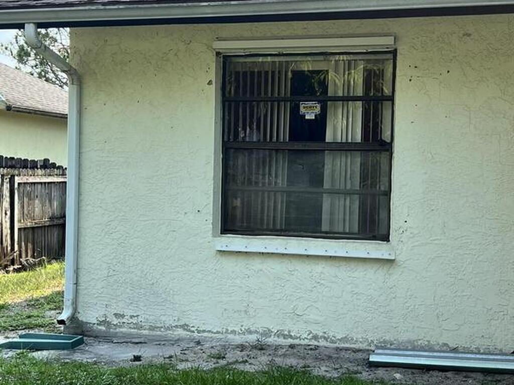 1137 Hill Avenue, Palm Bay, FL 32907
