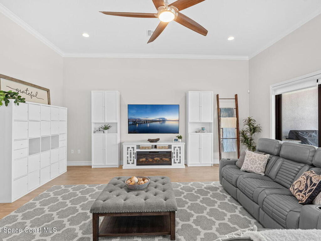 2453 Donavan Court, Melbourne, FL 32940