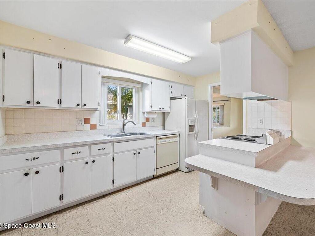 443 Aruba Court, Satellite Beach, FL 32937