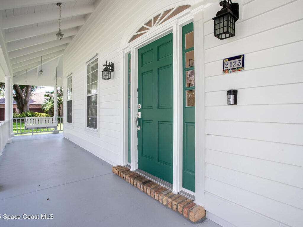 2123 Royal Oaks Drive, Rockledge, FL 32955