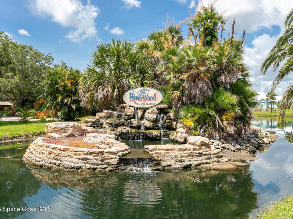 2123 Royal Oaks Drive, Rockledge, FL 32955