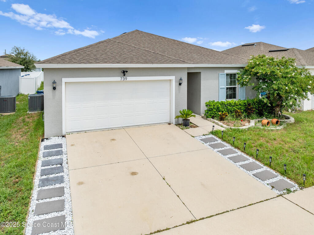 739 Jefferson Street, Davenport, FL 33837