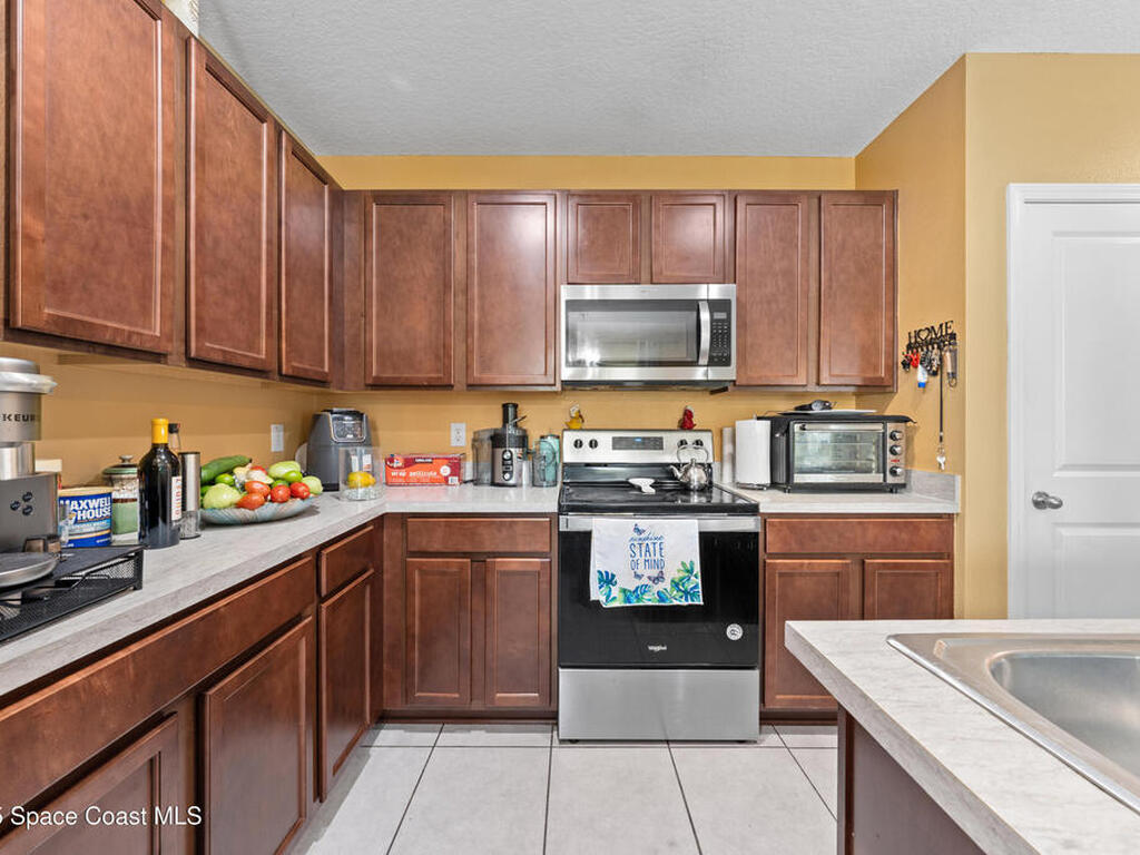 739 Jefferson Street, Davenport, FL 33837