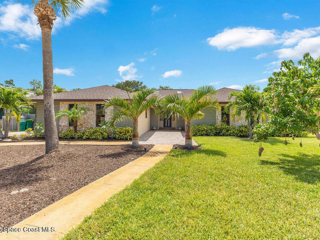 7 Inwood Way, Indian Harbour Beach, FL 32937