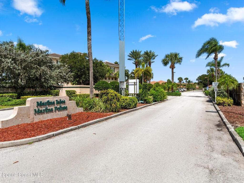 29 Marina Isles Boulevard, Indian Harbour Beach, FL 32937