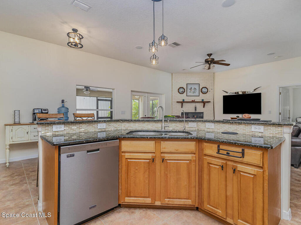 690 Grant Road, Palm Bay, FL 32909